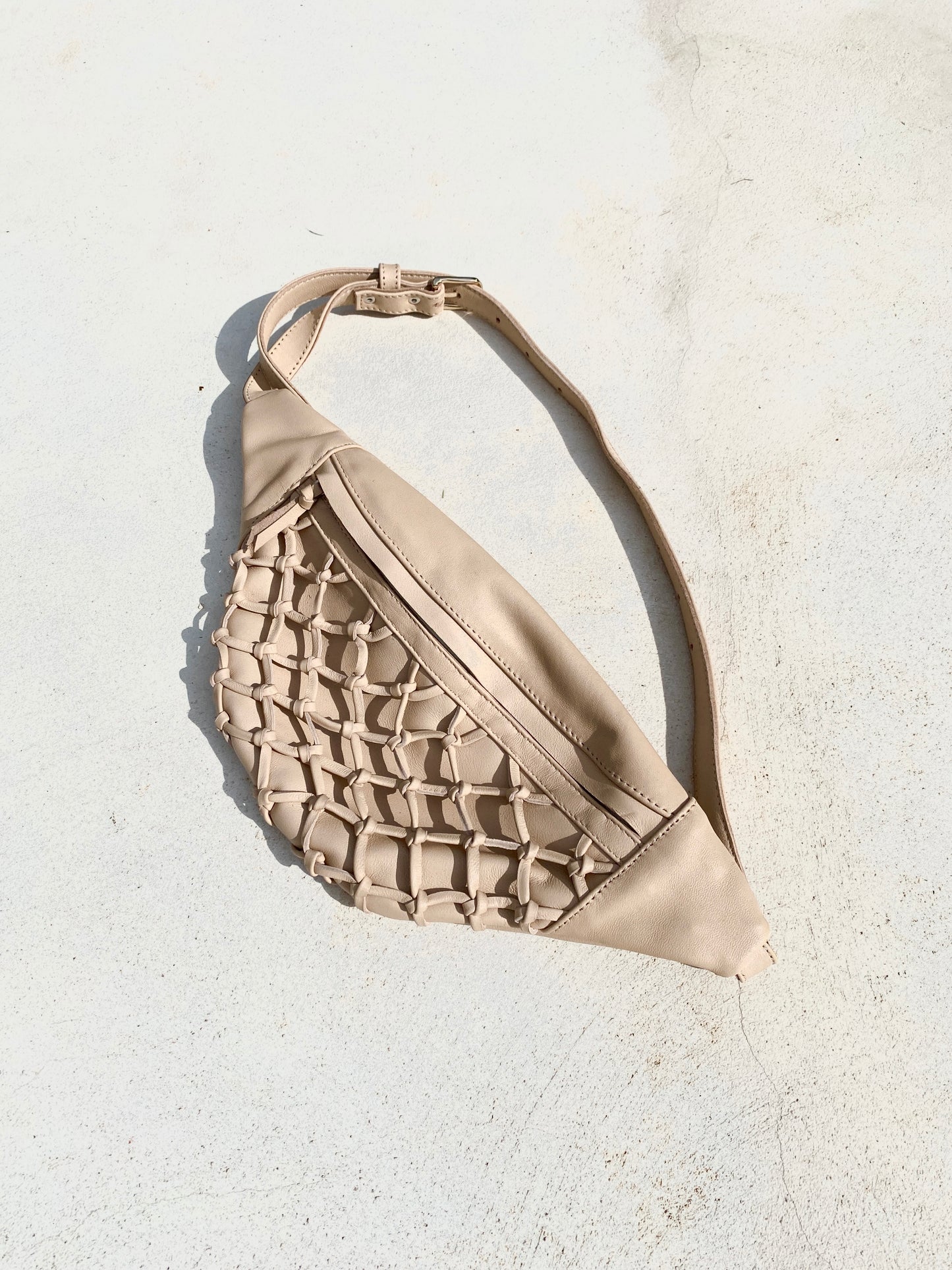Net Sling Bag in Sand