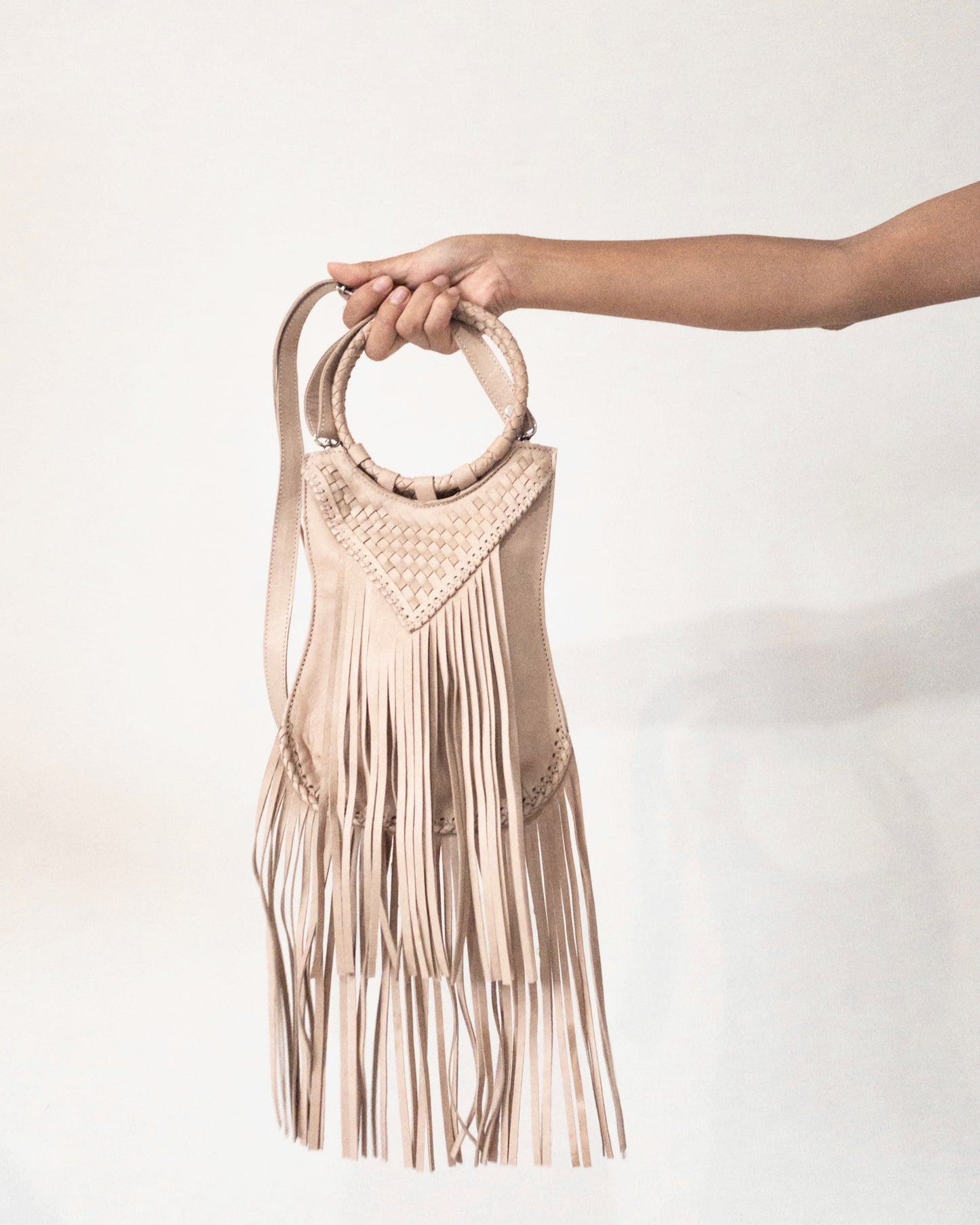 Long Fringe Woven Purse in Sand