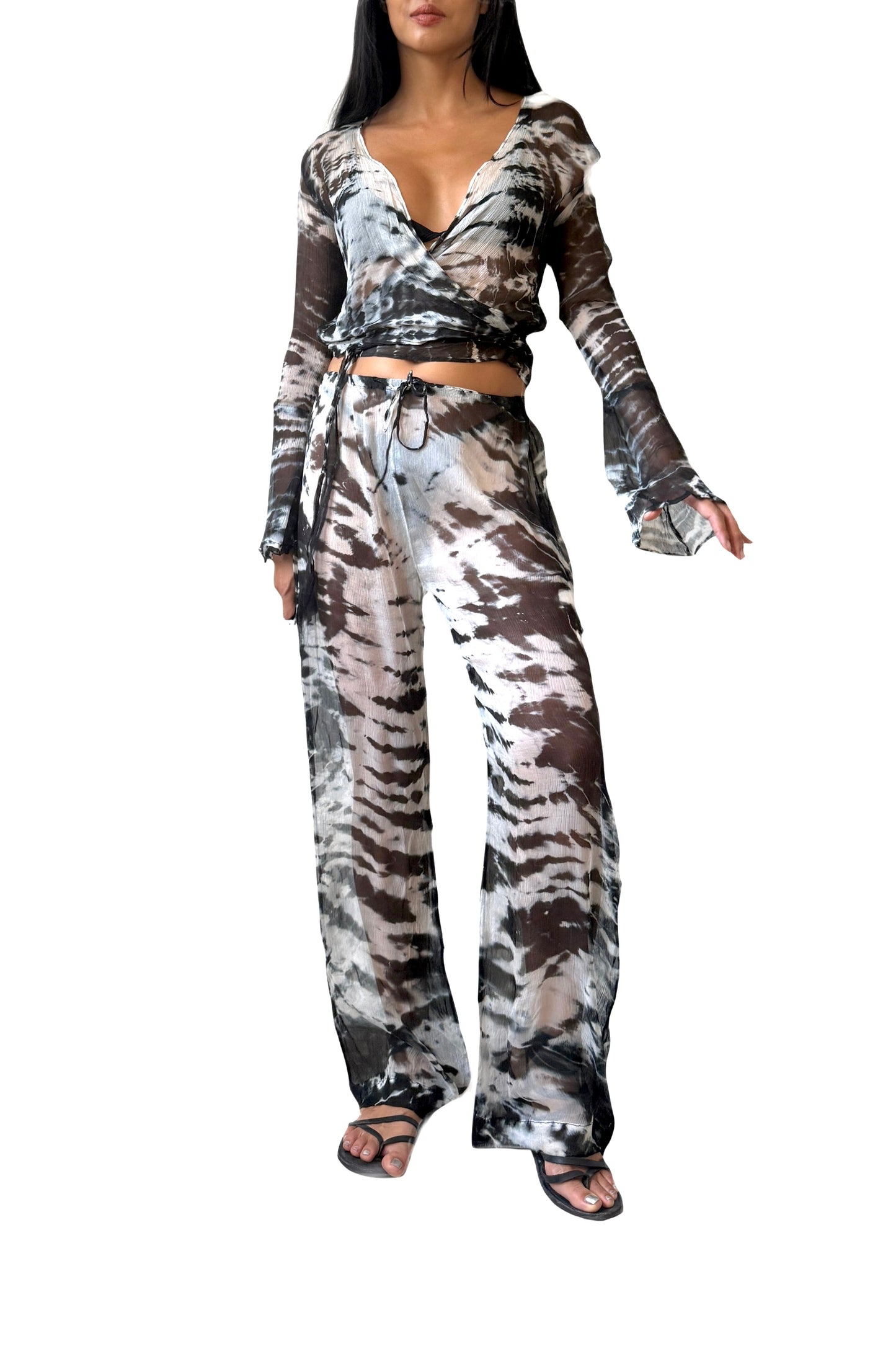 Clo Pants Set in Black/White